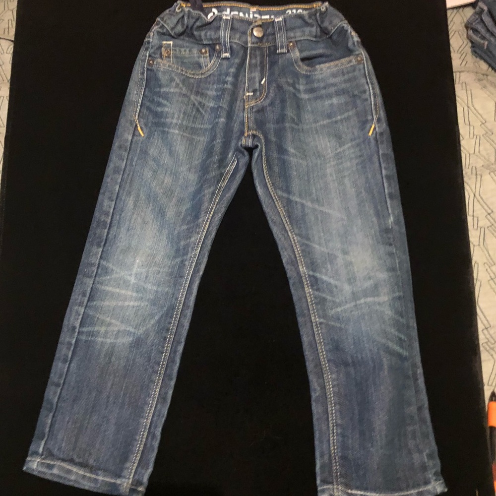 Levi’s Denizen jeans